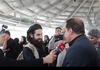 بازدید استاندار ایلام از پایانه مرزی مهران و گفت و گو با زائران