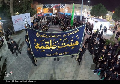 عزاداری باشکوه هیئت‌های مذهبی در میدان تاریخی ارگ کرمان