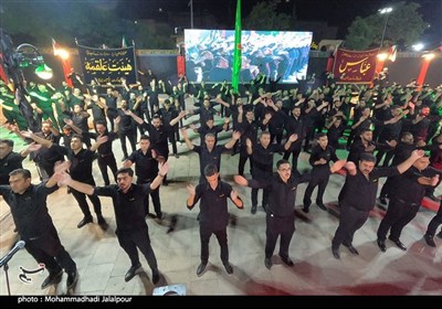عزاداری باشکوه هیئت‌های مذهبی در میدان تاریخی ارگ کرمان