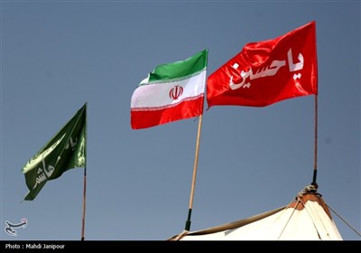 برافراشتن خیمه حسینی زیر سایه گنبد فیروزه‌ای امامزاده هارونیه