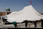 برافراشتن خیمه حسینی زیر سایه گنبد فیروزه‌ای امامزاده هارونیه