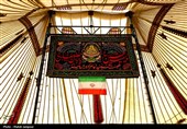 برافراشتن خیمه حسینی زیر سایه گنبد فیروزه‌ای امامزاده هارونیه