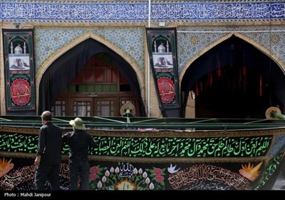 برافراشتن خیمه حسینی زیر سایه گنبد فیروزه‌ای امامزاده هارونیه
