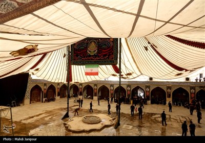 برافراشتن خیمه حسینی زیر سایه گنبد فیروزهای امامزاده هارونیه+فیلم