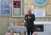 ملت ایران با خون شهدا عهد بسته و تسلیم فشار دشمن نخواهد شد