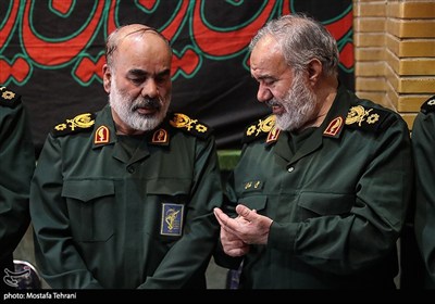 سردار علی فدوی و سردار محمد کرمی فرمانده نیروی زمینی سپاه پاسداران در پاسداشت سپهبد شهید حسین سلامی