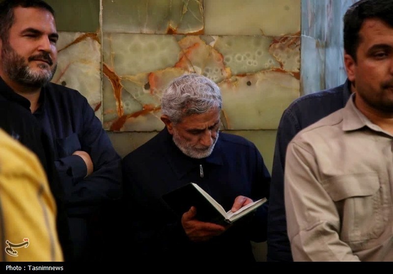 حضور سردار قاآنی در تشییع شهید محمدسعید ایزدی