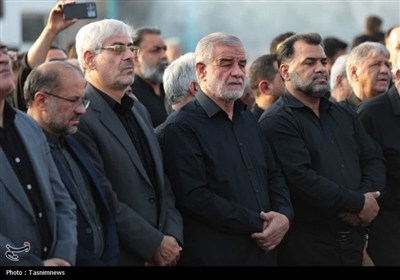 اجتماع بزرگ عاشوراییان در یزد حسینیه ایران