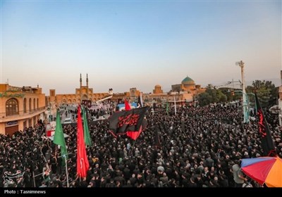 اجتماع بزرگ عاشوراییان در یزد حسینیه ایران