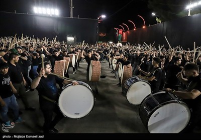 مراسم عزاداری شاه حسین گویان شب تاسوعای حسینی در ارومیه