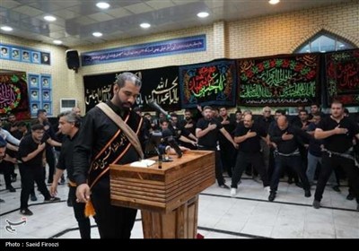 سینه‌زنی سنتی بوشهری‌ها در شب تاسوعا حسینی
