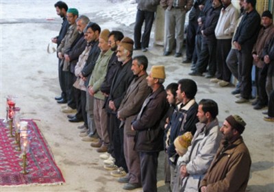 تكيه،مراسم،آيين،سنتي،مجن،آييني،صحن،محرم،معنوي،روشن،شهر،پلكاني
