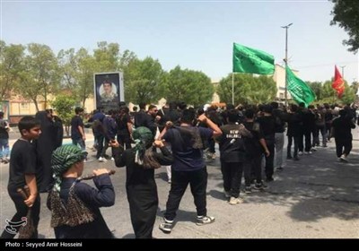 حرکت دسته‌جات عزاداران بوشهری‌ها در تاسوعا حسینی