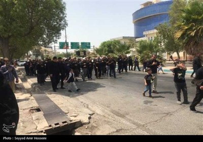 حرکت دسته‌جات عزاداران بوشهری‌ها در تاسوعا حسینی