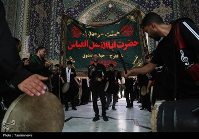 حضور دسته‌جات عزاداری تاسوعای حسینی در حرم کریمه اهل بیت(س)