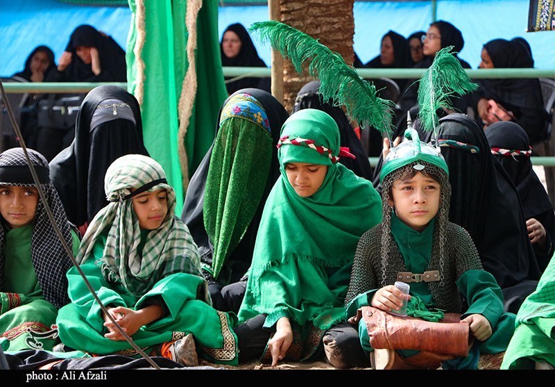 روایت دشت بلا در گرمای سوزان هوا؛ برگزاری باشکوه تعزیه تاسوعا در ده‌زیار