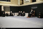 مراسم عزادارای شب عاشورای حسینی(ع) در حسینیه امام خمینی(ره) با حضور رهبر معظم انقلاب