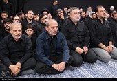مراسم عزادارای شب عاشورای حسینی(ع) در حسینیه امام خمینی(ره) با حضور رهبر معظم انقلاب
