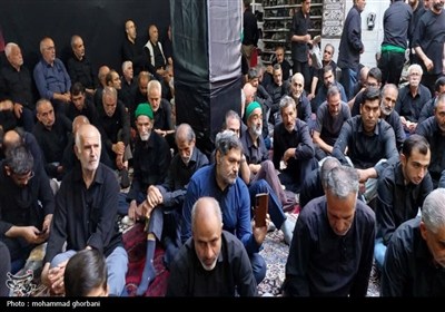 عزاداری در حسینیه دختر آخوند بیرجند ؛ محفل 100 ساله عاشقان حسینی