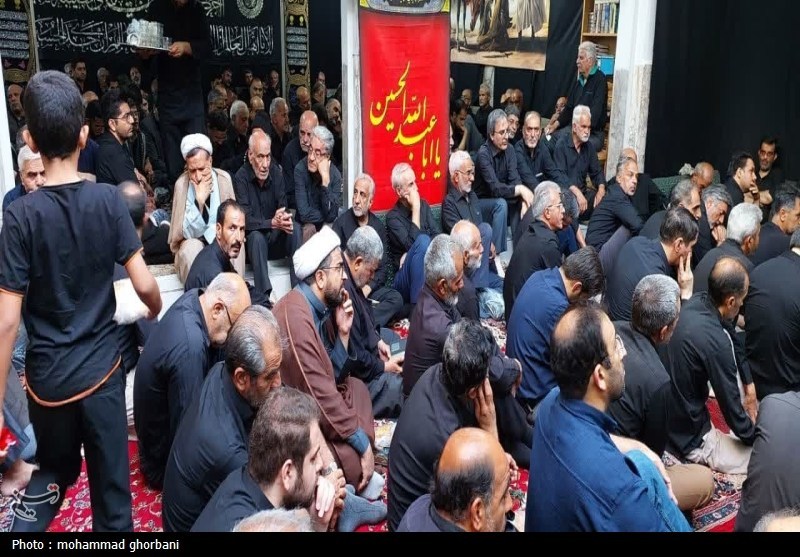 روایت محفل ۱۰۰ ساله عاشقان حسینی در «حسینیه دختر آخوند» بیرجند