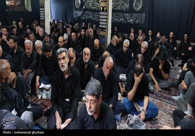 عزاداری در حسینیه دختر آخوند بیرجند ؛ محفل 100 ساله عاشقان حسینی