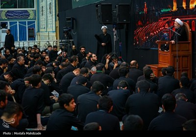عزاداری شب عاشورای حسینی در مسجد جمکران