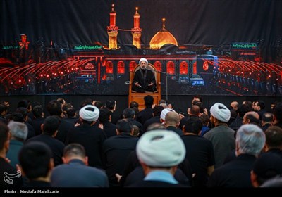 عزاداری شب عاشورای حسینی در مسجد جمکران