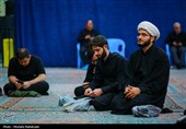 عزاداری شب عاشورای حسینی در مسجد جمکران