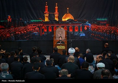 عزاداری شب عاشورای حسینی در مسجد جمکران