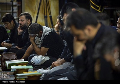مراسم احیای شب عاشورا در مسجد جمکران