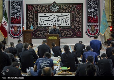 مراسم احیای شب عاشورا در مسجد جمکران