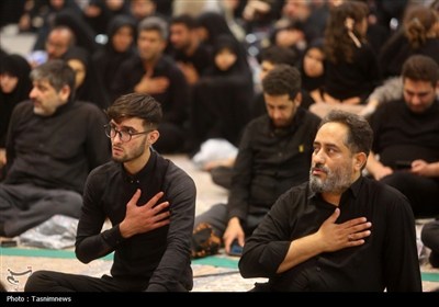 مراسم احیای شب عاشورا در حرم حضرت معصومه(س)