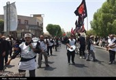 حرکت عزاداران در عاشورا حسینی در بوشهر