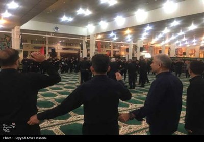 حرکت عزاداران در عاشورا حسینی در بوشهر