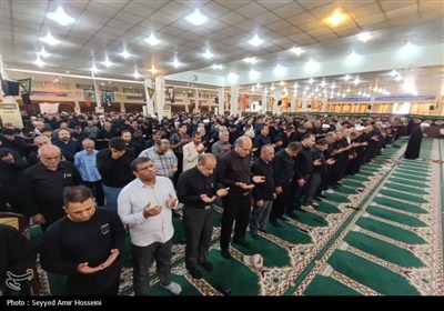  نماز ظهر عاشورا حسینی در بوشهر