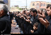 اردبیلِ سربلند؛ نماز ظهر عاشورا با شکوه‌تر از همیشه در دارالارشاد و دارالعباس