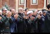اردبیلِ سربلند؛ نماز ظهر عاشورا با شکوه‌تر از همیشه در دارالارشاد و دارالعباس