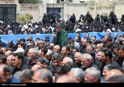 اردبیلِ سربلند؛ نماز ظهر عاشورا با شکوه‌تر از همیشه در دارالارشاد و دارالعباس