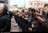 اردبیلِ سربلند؛ نماز ظهر عاشورا با شکوه‌تر از همیشه در دارالارشاد و دارالعباس