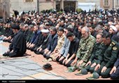 اردبیلِ سربلند؛ نماز ظهر عاشورا با شکوه‌تر از همیشه در دارالارشاد و دارالعباس