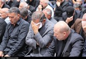 اردبیلِ سربلند؛ نماز ظهر عاشورا با شکوه‌تر از همیشه در دارالارشاد و دارالعباس