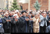 نماز ظهر عاشورا با شکوهتر از همیشه در دارالعباس+تصاویر
