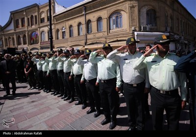مراسم تشییع پیکر سرباز وظیفه شهید عباس حیدری در همدان