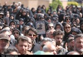 مراسم تشییع پیکر سرباز وظیفه شهید عباس حیدری در همدان