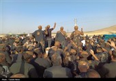 روایتی از آیین کهن گِل‌ مالی در شهر بن + تصاویر