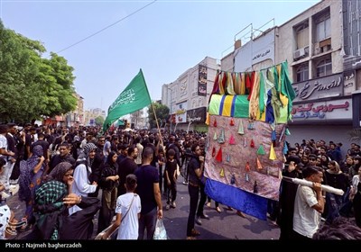 شور حسینی در بندرعباس؛ خیابان‌ها میزبان عزاداران عاشورایی شدند