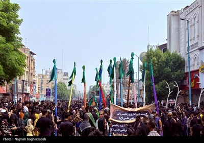 شور حسینی در بندرعباس؛ خیابان‌ها میزبان عزاداران عاشورایی شدند