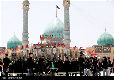 عزاداری باشکوه روز عاشورا در مسجد جمکران