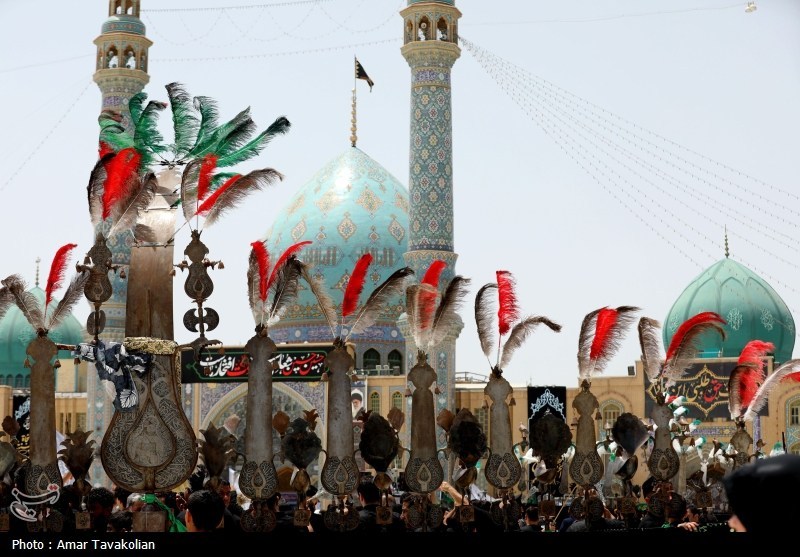 اجتماع منتظران ظهور؛ عزاداری روز عاشورا در مسجد جمکران+ تصاویر