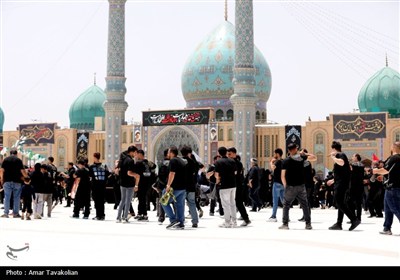 عزاداری باشکوه روز عاشورا در مسجد جمکران